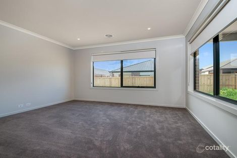 Property photo of 9 Harper Crescent Cranbourne West VIC 3977