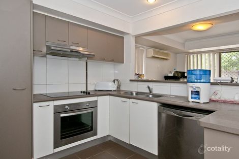 Property photo of 32/2-8 Meadowbrook Drive Meadowbrook QLD 4131