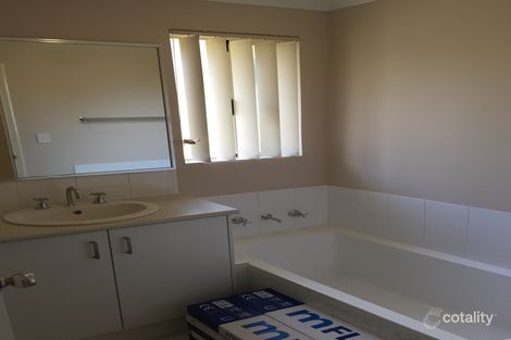 2/367 Railway Ave, Armadale, WA 6112