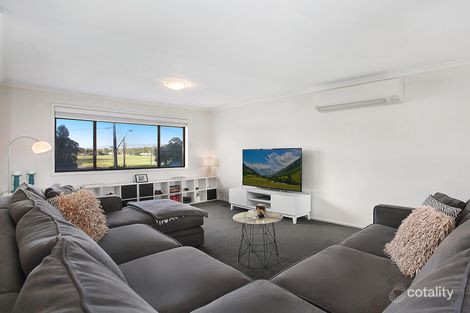 Property photo of 30 Balook Crescent Bradbury NSW 2560