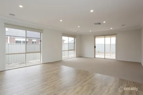 Property photo of 199 Dalray Crescent Kurunjang VIC 3337