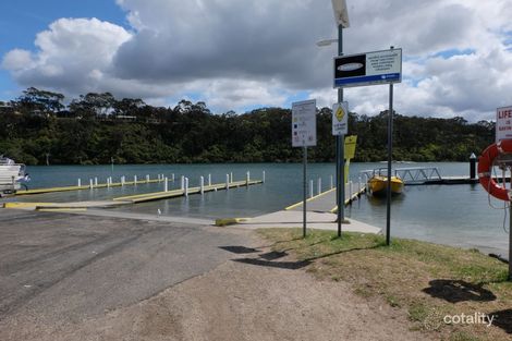 Property photo of 16 Marine Parade Lakes Entrance VIC 3909