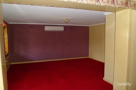 Property photo of 8 Renfrey Place Mount Gambier SA 5290