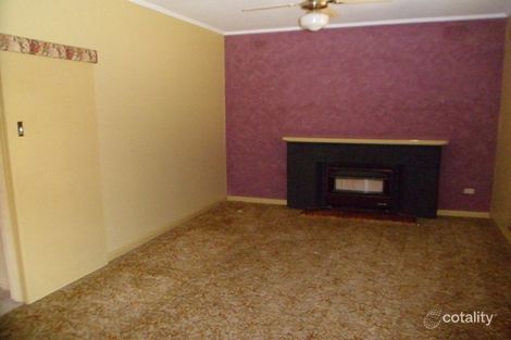 Property photo of 8 Renfrey Place Mount Gambier SA 5290