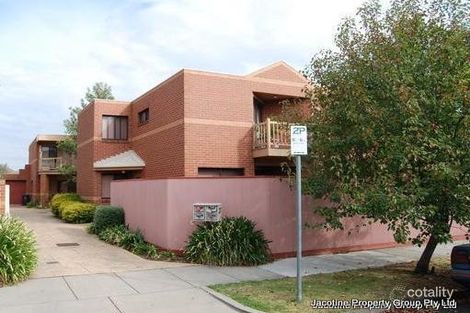 Property photo of 2/27 Shepparson Avenue Carnegie VIC 3163