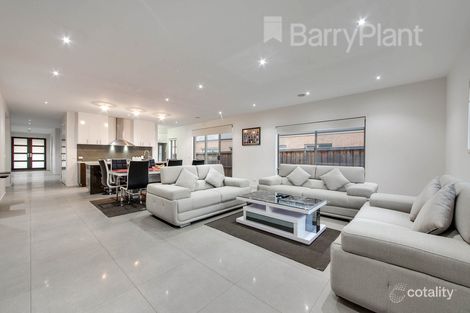 Property photo of 3 Cato Way Pakenham VIC 3810