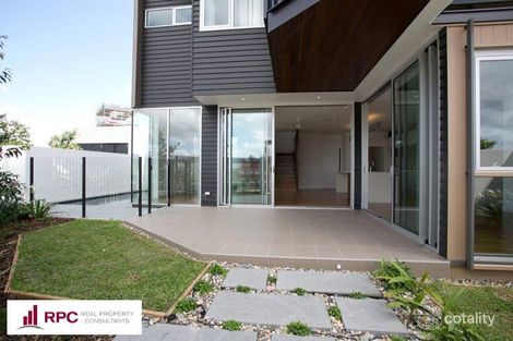 Property photo of 45 Parkside Circuit Hamilton QLD 4007