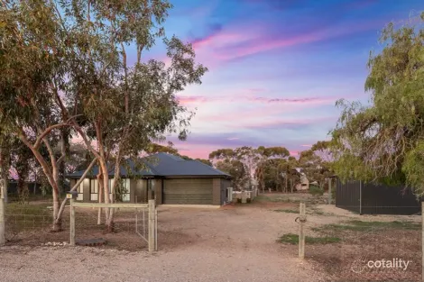 Property photo of 27 East Street Port Wakefield SA 5550