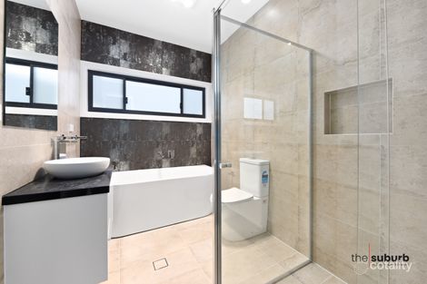 Property photo of 25 Batavia Avenue Leppington NSW 2179