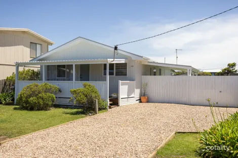 12 Barry St, Sunderland Bay, VIC 3922