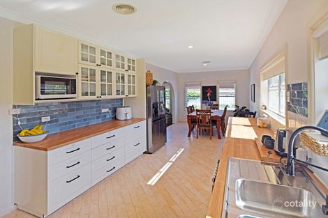 Property photo of 10 Normoyle Crescent Young NSW 2594