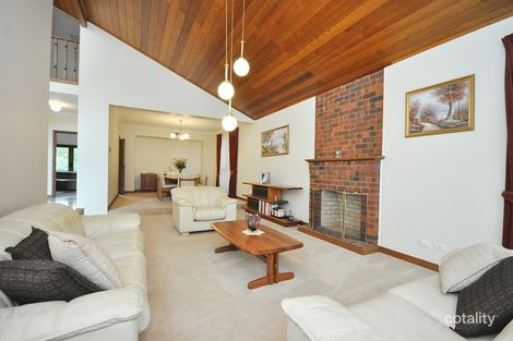 Property photo of 16 Murray Court Greenvale VIC 3059