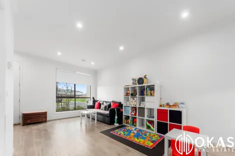 Property photo of 30 Beehive Drive Williams Landing VIC 3027