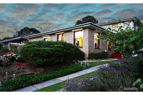 Property photo of 40 Wahroonga Crescent Greensborough VIC 3088