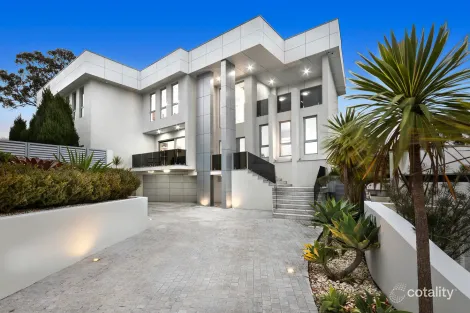 Property photo of 15 Ashburn Close Bella Vista NSW 2153