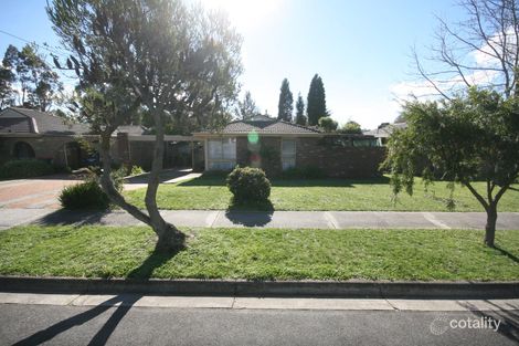 33 Dumfries Way, Wantirna, VIC 3152