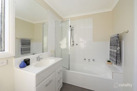 Property photo of 2/31 Doysal Avenue Ferntree Gully VIC 3156