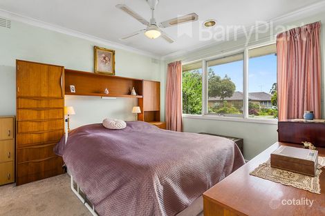 Property photo of 31 Roberts Street Glen Waverley VIC 3150