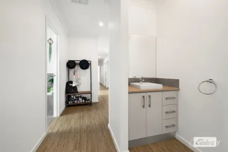 Property photo of 54 Mulgrave Road Jindera NSW 2642