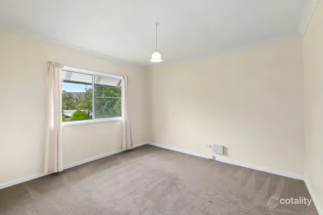 Property photo of 9 Bowral Street Welby NSW 2575