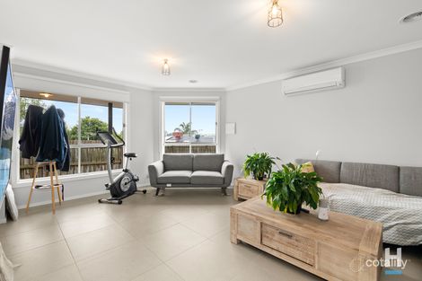 Property photo of 2/95 Ahern Road Pakenham VIC 3810