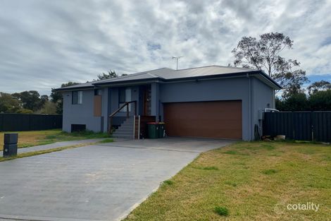 25 Waterford Cct, Narromine, NSW 2821