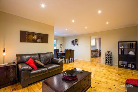 Property photo of 30 Threadbow Crescent Wheelers Hill VIC 3150