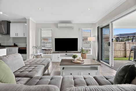 Property photo of 39 McLachlan Circuit Willow Vale QLD 4209