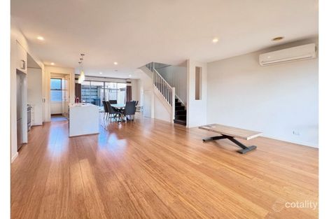 Property photo of 125 Bunjil Way Knoxfield VIC 3180