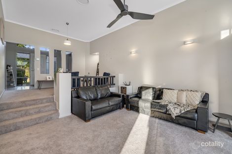 Property photo of 24 Peppercorn Crescent Fletcher NSW 2287