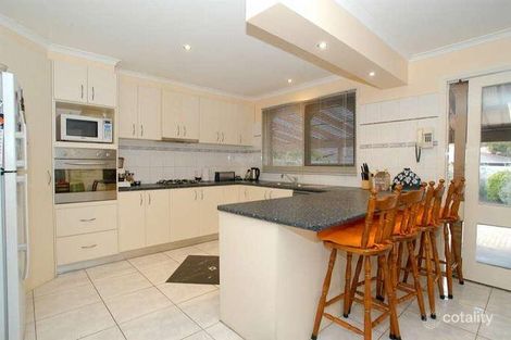 4 Lyrebird Dr, Carrum Downs, VIC 3201