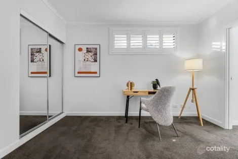 Property photo of 4 Tusmore Place Mulgrave VIC 3170