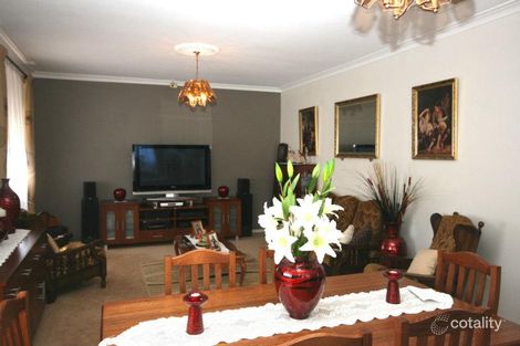 Property photo of 30 Reaburn Avenue St Albans VIC 3021