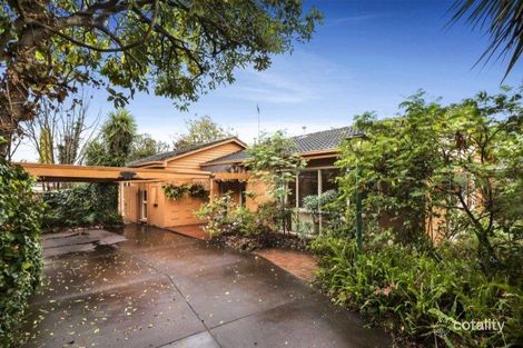 28 Pasadena Cres, Bentleigh East, VIC 3165