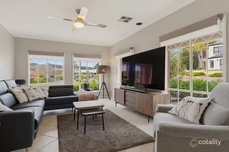 Property photo of 8 Gleneagles Road Aberfoyle Park SA 5159
