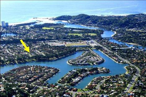 8 Foreshore Cl, Elanora, QLD 4221