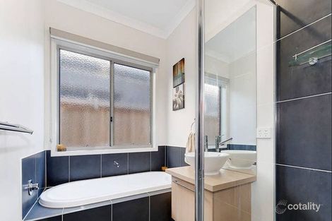 Property photo of 32 Silverwood Drive Greenvale VIC 3059