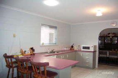 Property photo of 7 Davinelle Close Andergrove QLD 4740