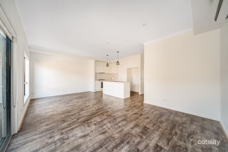 Property photo of 28 Timbarra Drive Werribee VIC 3030