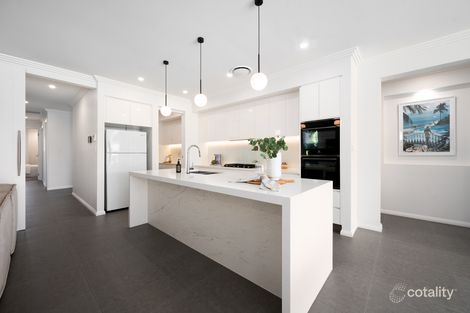 Property photo of 5 Kavieng Crescent Runaway Bay QLD 4216
