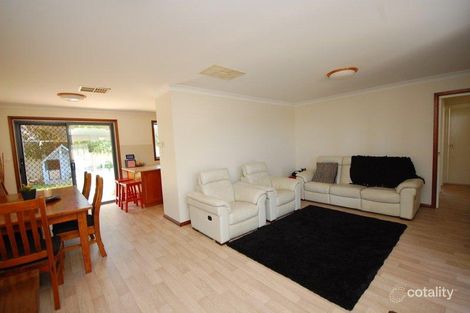 Property photo of 11 Braeburn Avenue Griffith NSW 2680