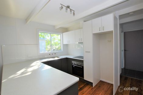 Property photo of 32 Pacific Road Surf Beach NSW 2536