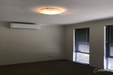 Property photo of 2/5 Titian Way Tapping WA 6065