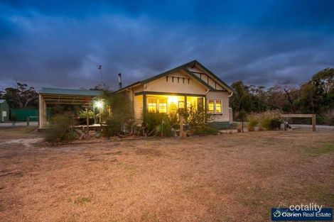 Property photo of 25 Sweet Wattle Drive Cranbourne South VIC 3977