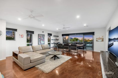 Property photo of 11 Alverna Close Wynnum QLD 4178