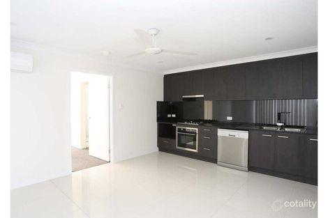 Property photo of 2/10 Loft Court Pimpama QLD 4209
