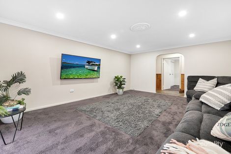 Property photo of 36 Lawless Drive Cranbourne North VIC 3977