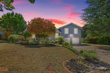 Property photo of 6 Parnoo Place Orange NSW 2800