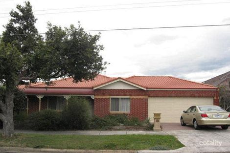 2/139 Bradshaw St, Essendon, VIC 3040