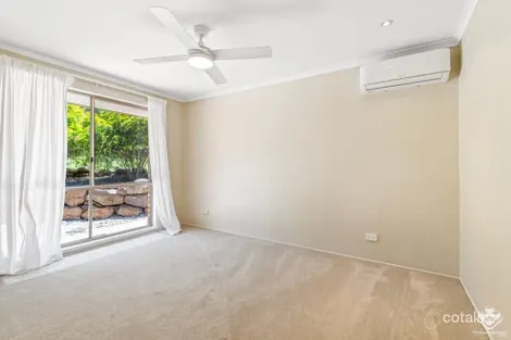 Property photo of 8 Phipps Place Ormeau QLD 4208